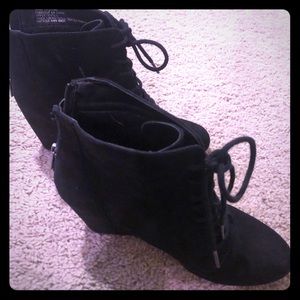 Fabletics wedge shoe boot